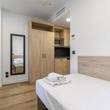 Micampus Xaudaro Student Residence Мадрид Екстериор снимка