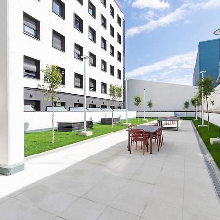 Micampus Xaudaro Student Residence Мадрид Екстериор снимка