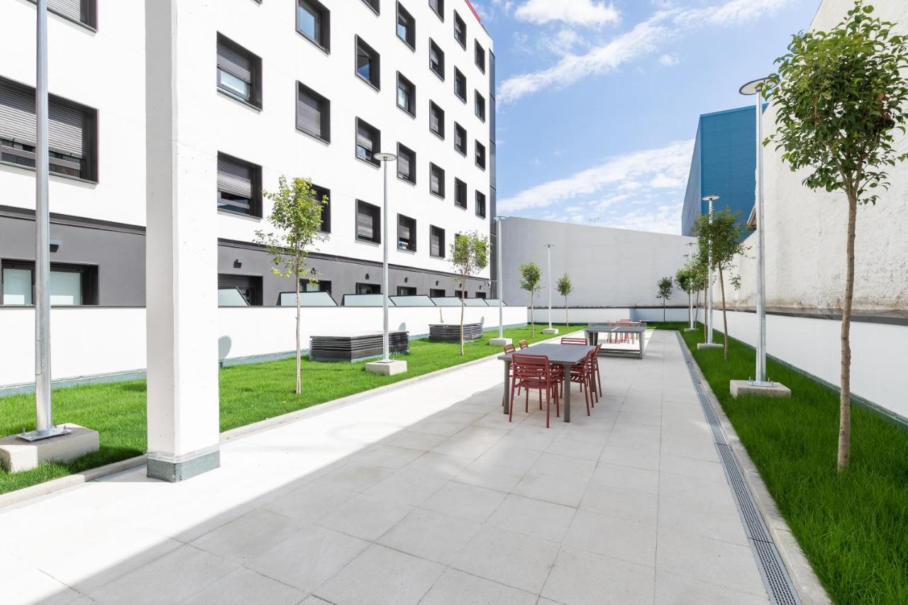 Micampus Xaudaro Student Residence Мадрид Екстериор снимка