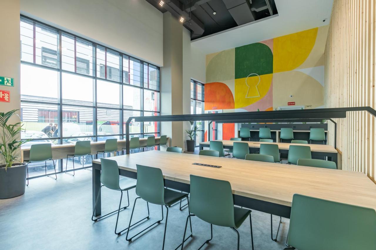 Micampus Xaudaro Student Residence Мадрид Екстериор снимка