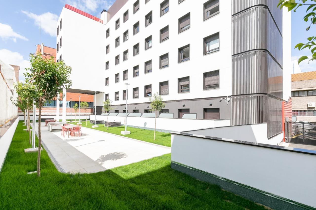 Micampus Xaudaro Student Residence Мадрид Екстериор снимка